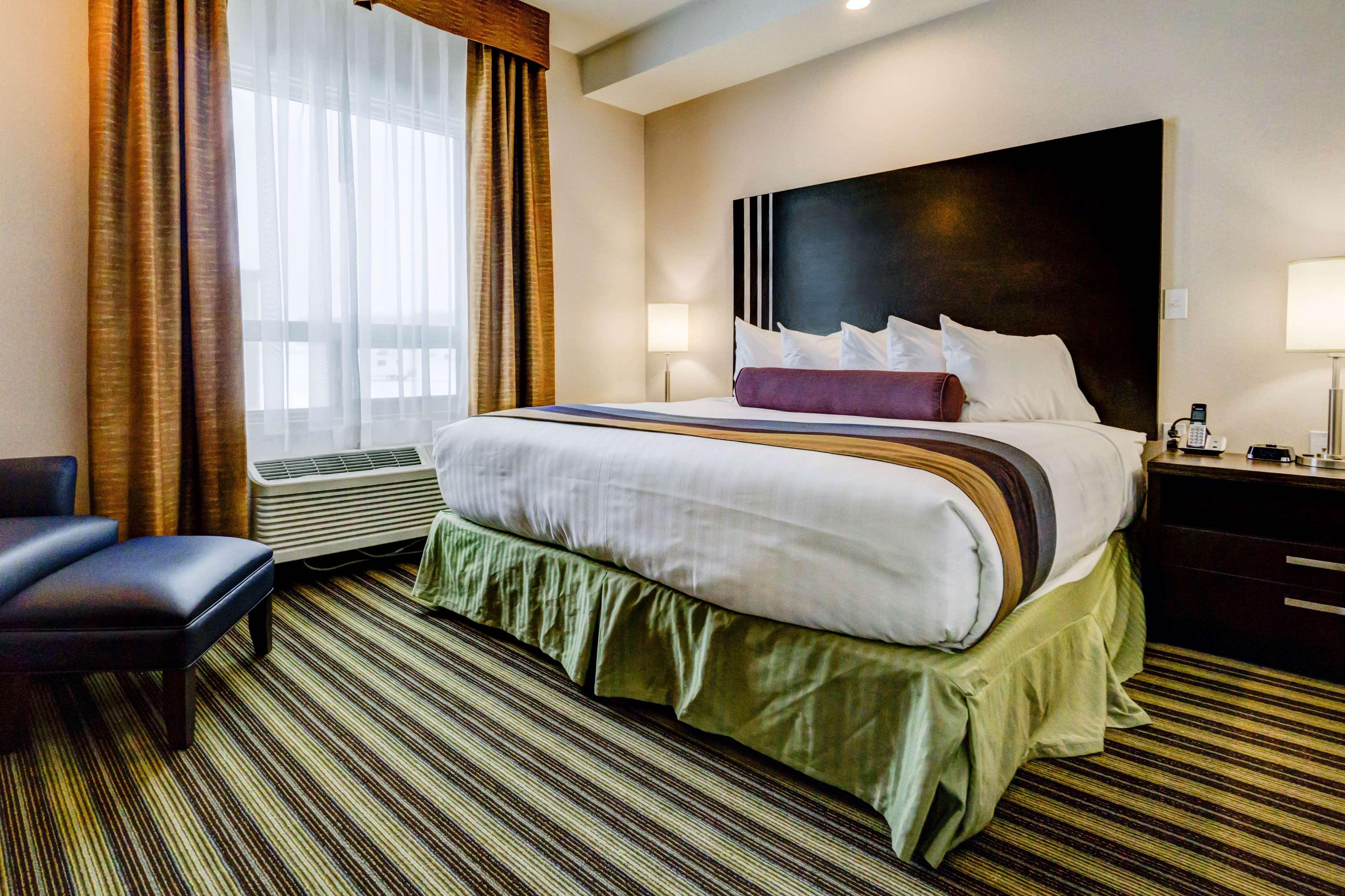 Best Western Plus Drayton Valley All Suites Экстерьер фото