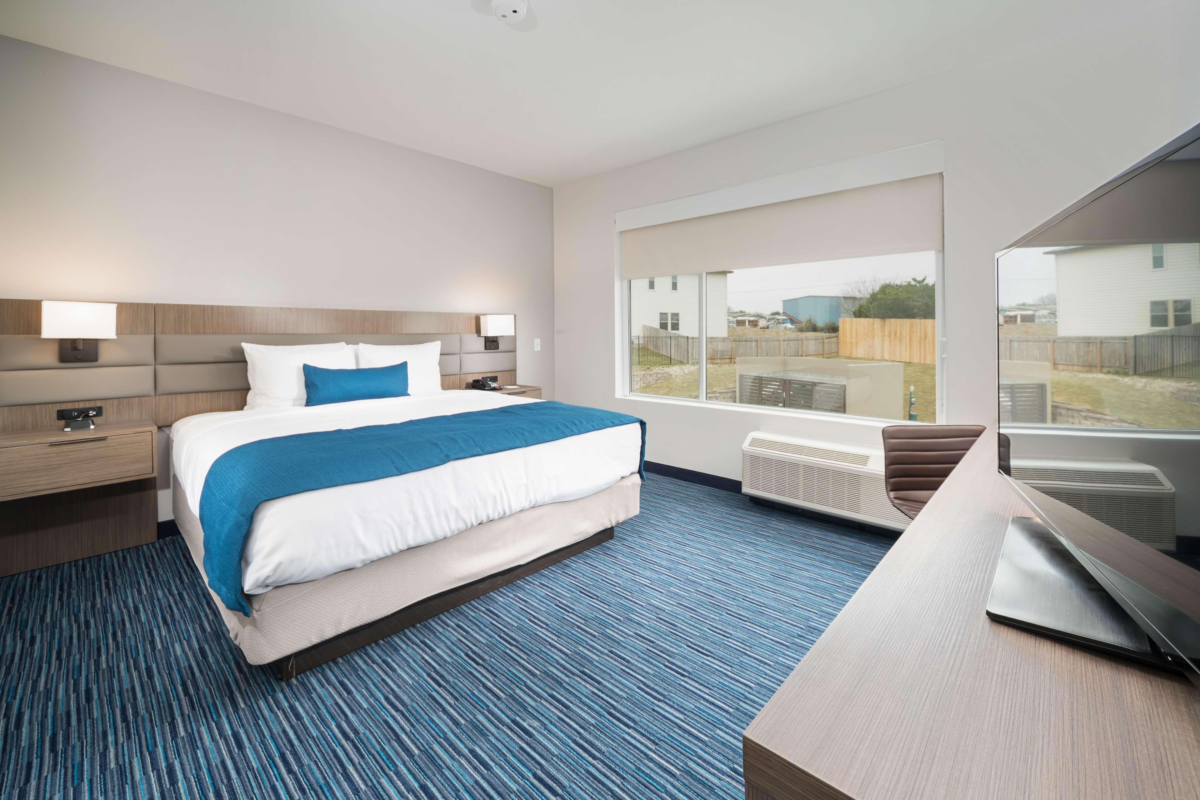 Best Western Plus Drayton Valley All Suites Экстерьер фото