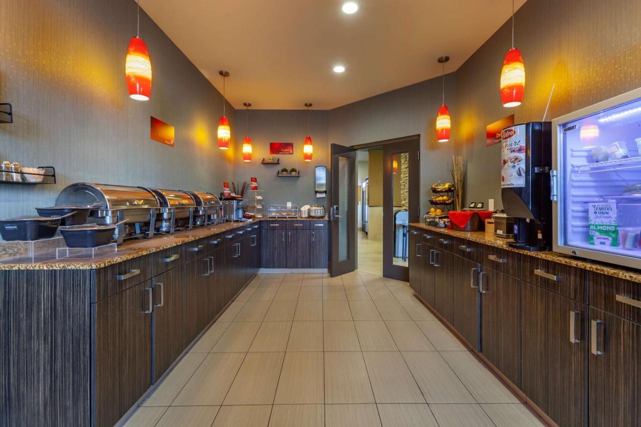 Best Western Plus Drayton Valley All Suites Экстерьер фото